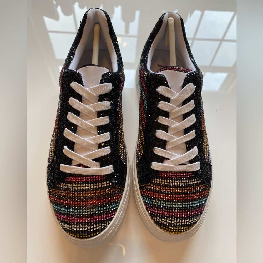 NIB Betsey Johnson “Lindsay” multi striped sneakers size 8.5